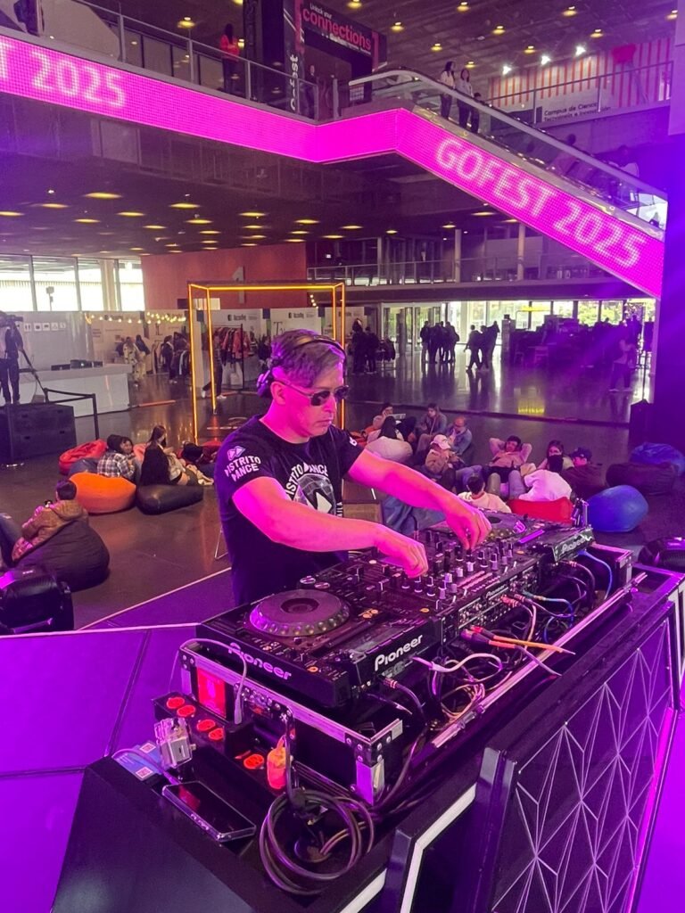 ¿En qué estuvo el Clúster Dj en Septiembre?