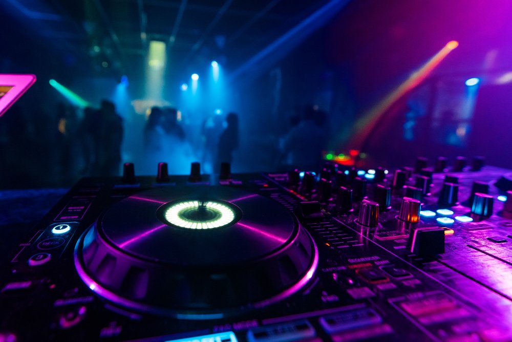 Cluster DJ